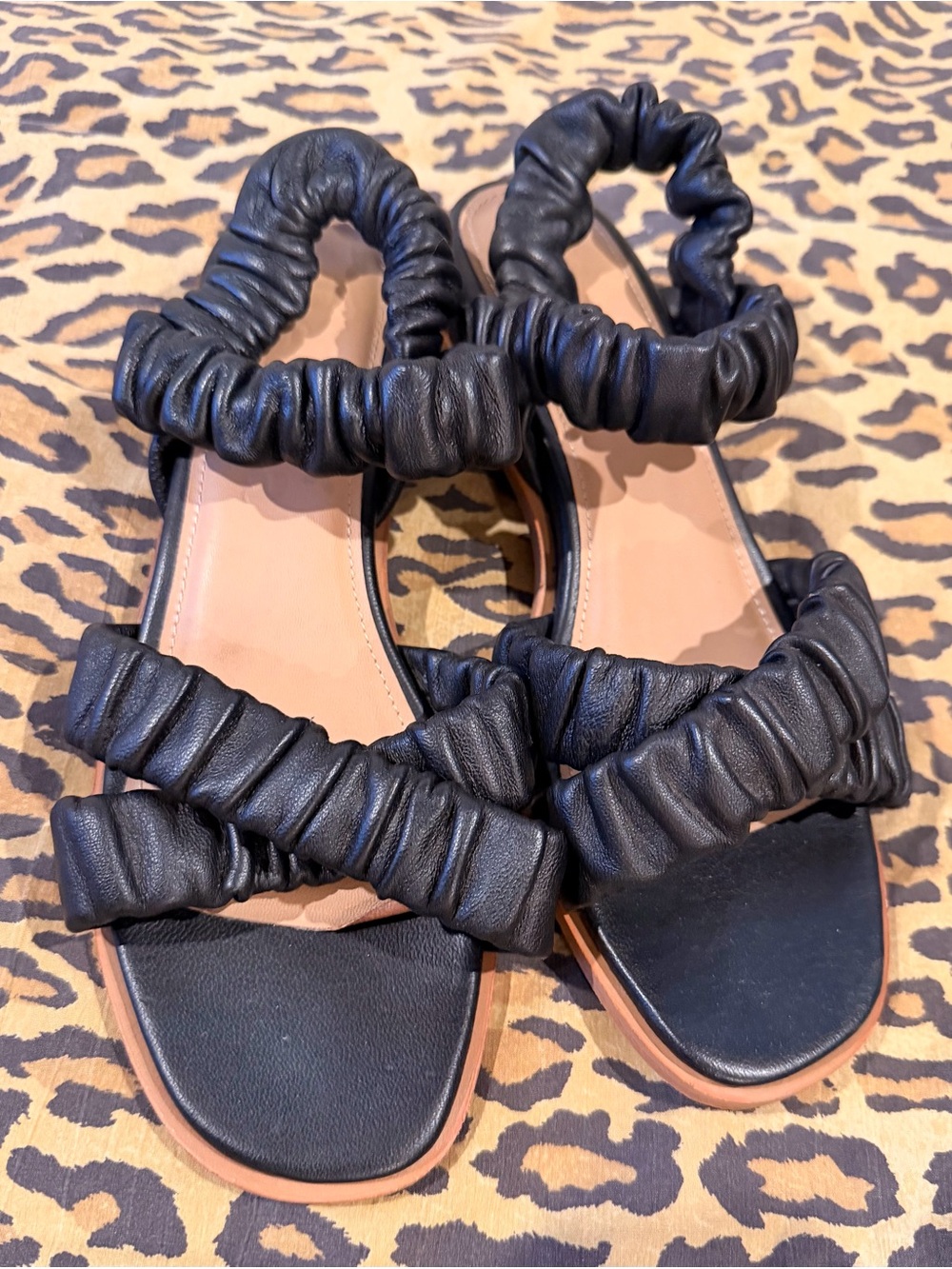 Beklina Women’s Black Ruched Gathered Strap Leather Sandals 9